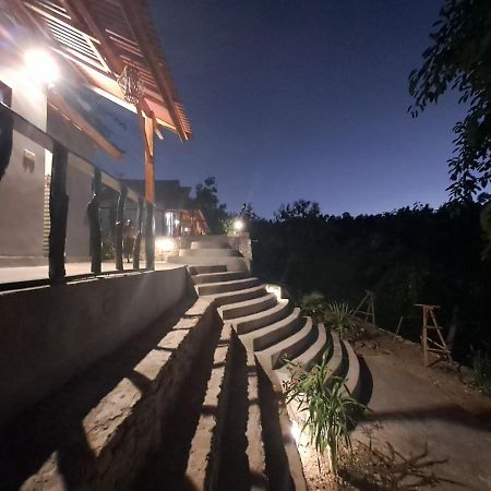 Vina Bungalow Toyapakeh المظهر الخارجي الصورة