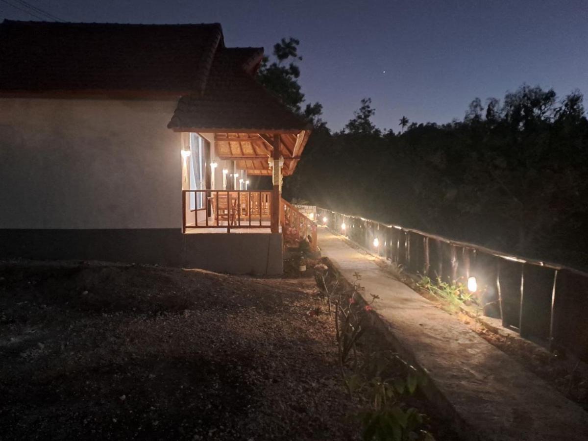 Vina Bungalow Toyapakeh المظهر الخارجي الصورة
